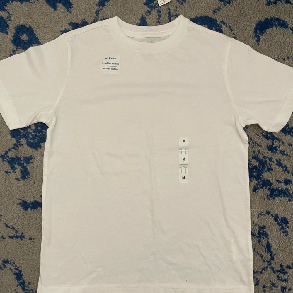 NWT Short sleeve t-shirt